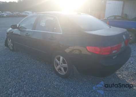 2005 Honda Accord 2.4 Ex z USA, uszkodzony, nr VIN 1HGCM56845A162101